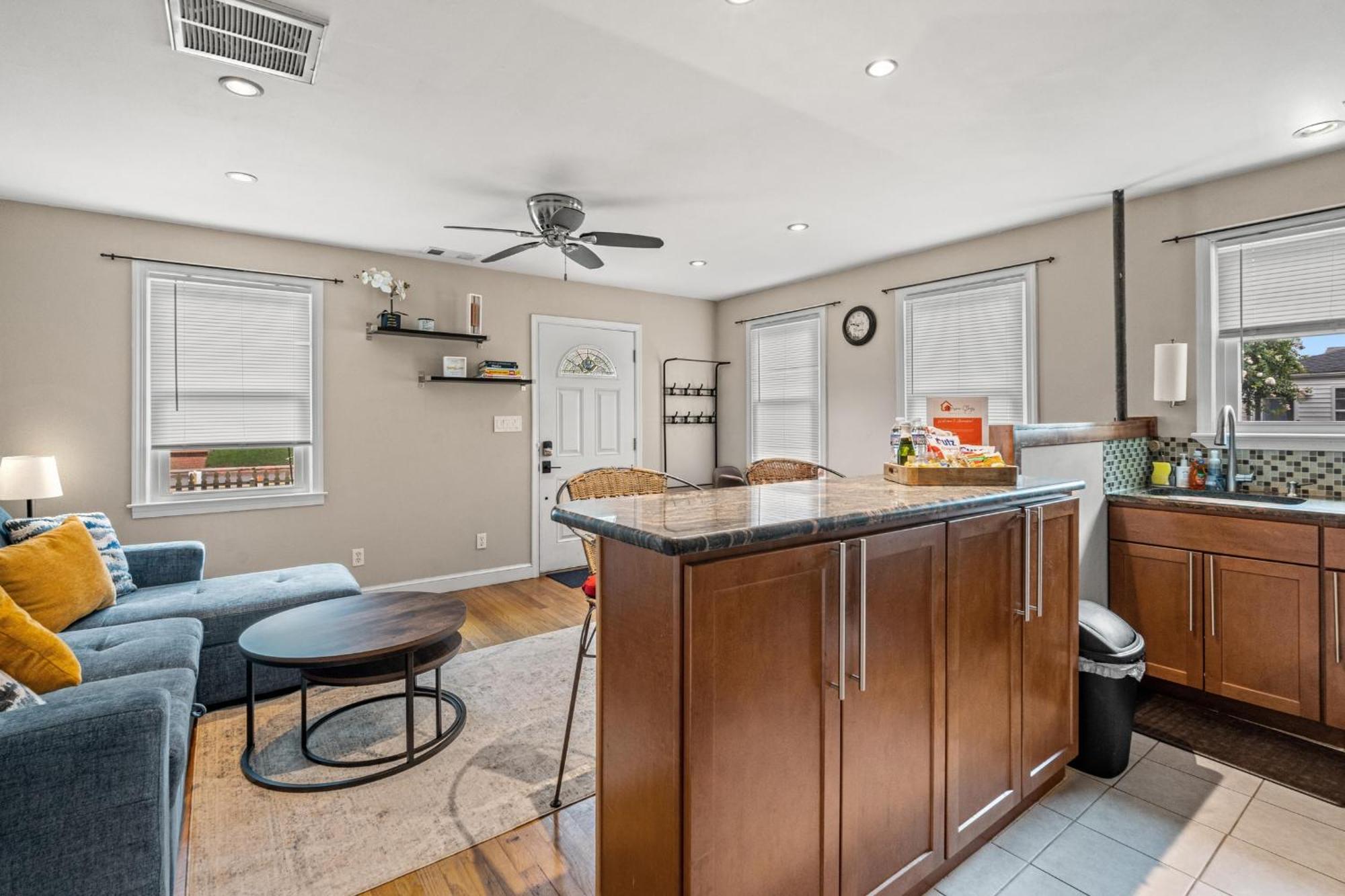 2 Bed Townhouse: Minutes From Dca-National Airport Alexandria Exterior foto